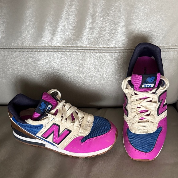 Girl’s New Balance Fuchsia and Blue Sneakers size 2 - Picture 1 of 5